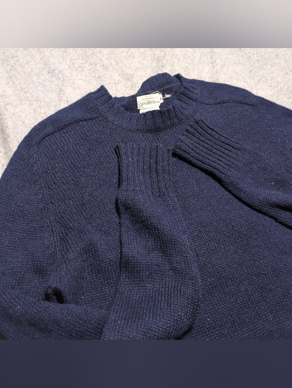 Vintage 80s Saks Fifth Avenue Men’s Knit Pullover Sweater Navy Blue Size Medium